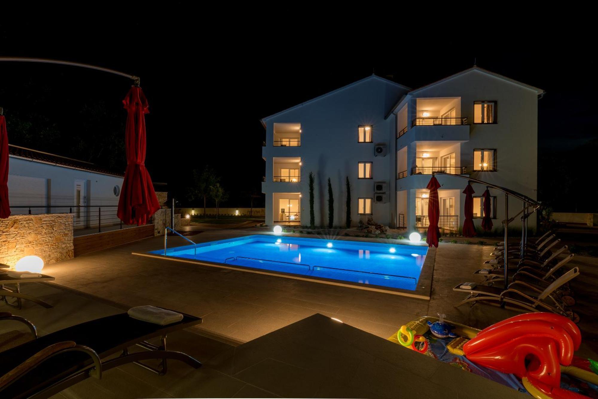 Villa Anja 2Nd Floor Peroj Exterior photo
